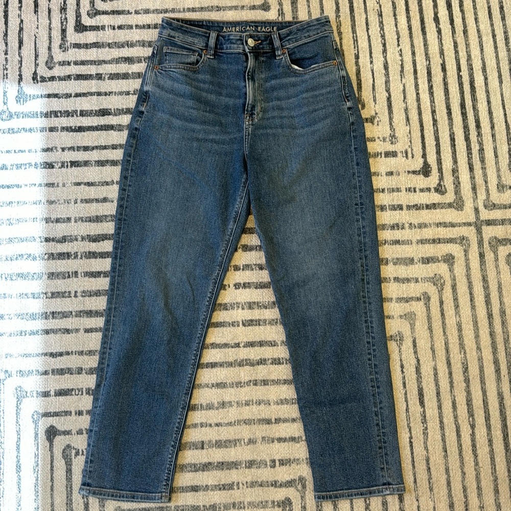 American Eagle Mom Jean